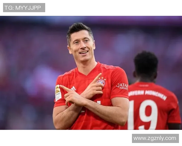 足坛风云再起：新一代球星崛起，豪门争霸演绎世纪对决