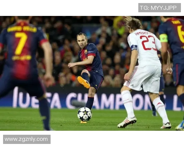 以传球为核心探索足球进攻战术的多样性与创新路径 以传球为核心探索足球进攻战术的多样性与创新路径