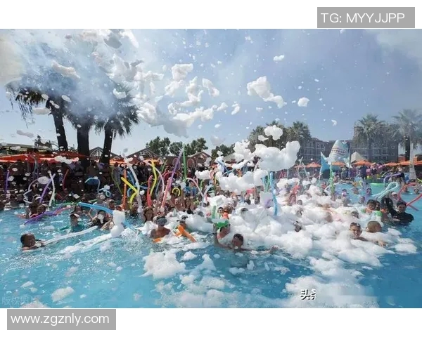 夏日清凉狂欢泳池派对尽享水中乐趣与派对激情